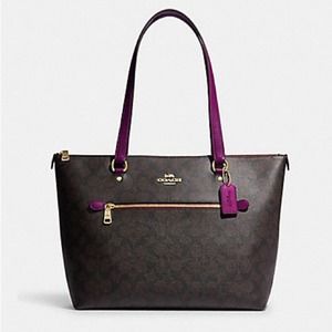 Coach Gallery Tote in Signature Canvas / Smooth Leather/ Brown-Purple